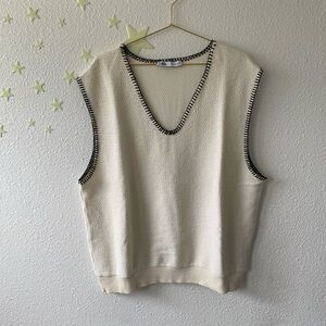 Cream Sleeveless V-Neck Top